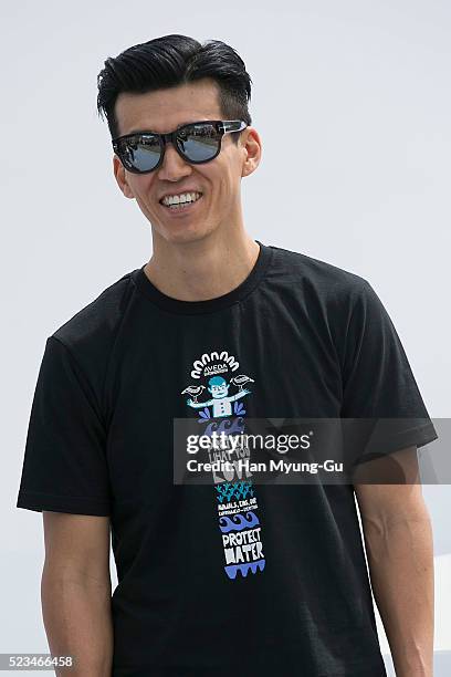 Singer Sean Rne 143 Jinusean Photos & High Res Pictures - Getty Images
