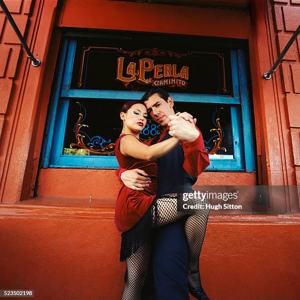 tango dancers - buenos aires tango stock pictures, royalty-free photos & images