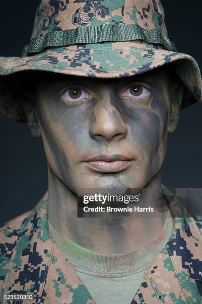 514 Camo Face Paint Designs Stock Photos, High-Res Pictures, and Images -  Getty Images
