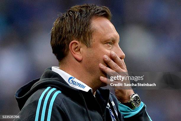 Head coach Andre Breitenreiter of Schalke reacts as the team of Leverkusen scores during the Bundesliga match between FC Schalke 04 and Bayer...