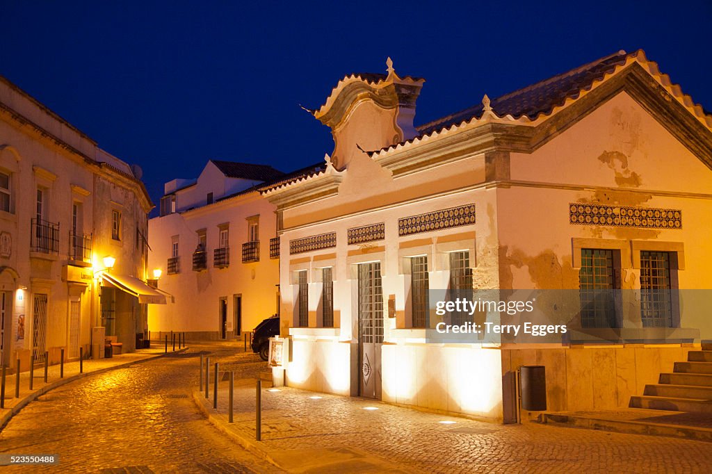 Night street scene of Travira