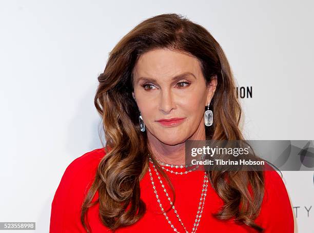 Caitlyn Jenner attends the 24th annual Elton John AIDS Foundation's Oscar Party on February 28, 2016 in West Hollywood, California.