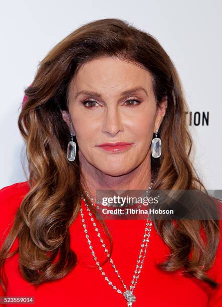 Caitlyn Jenner attends the 24th annual Elton John AIDS Foundation's Oscar Party on February 28, 2016 in West Hollywood, California.