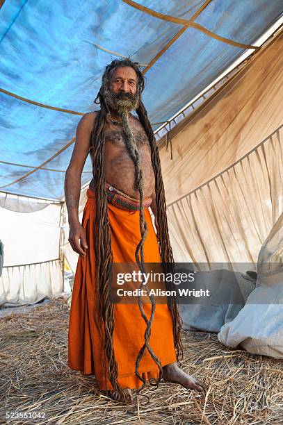 kumbh mela hindu festival - kumbh mela prayagraj - fotografias e filmes do acervo