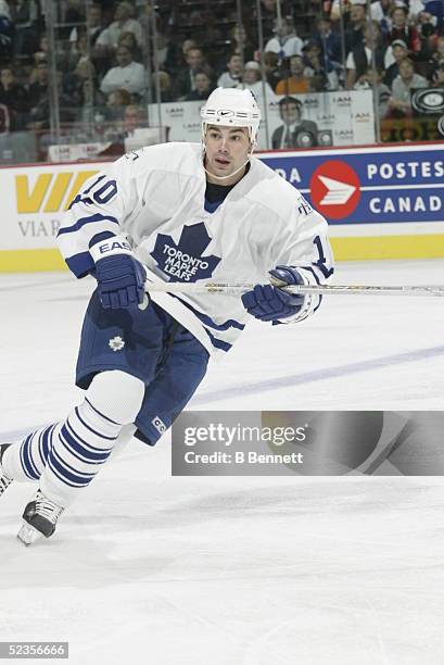 121 Aaron Gavey Photos & High Res Pictures Getty Images