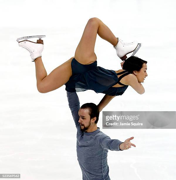 Ksenia Stolbova and Fedor Klimov of Team Europe compete in the Pairs Free Skate on day 2 of the 2016 KOSE Team Challenge Cup at Spokane Arena on...