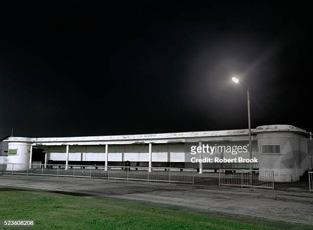 bus station at night - deko bad stock pictures, royalty-free photos & images