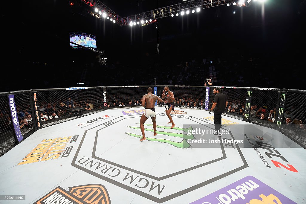 UFC 197: Jones v Saint Preux