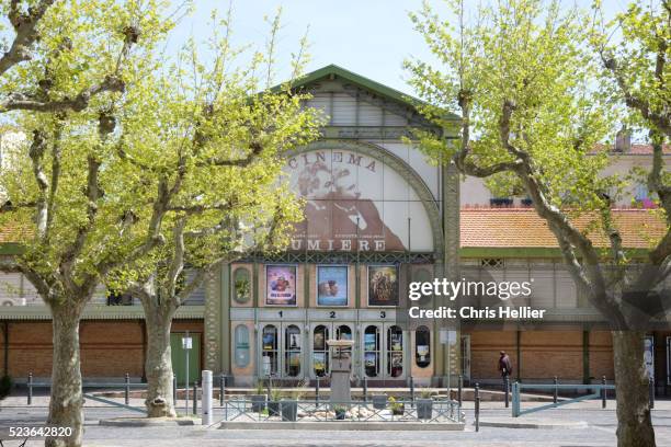 cinema frères lumière la ciotat france - la ciotat stock pictures, royalty-free photos & images