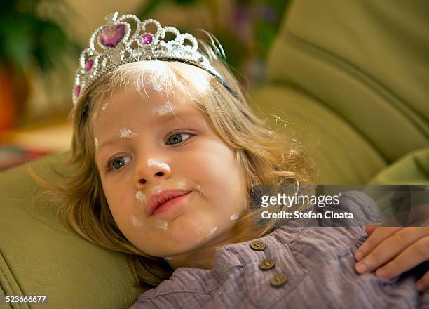 the princess has cickenpox - chickenpox stock pictures, royalty-free photos & images