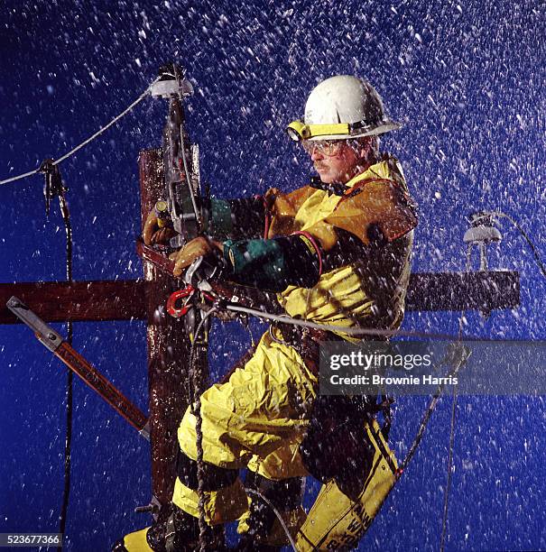 Lineman Robi 110 Linemen Storm Stock Photos, High-Res Pictures, and Images - Getty ...