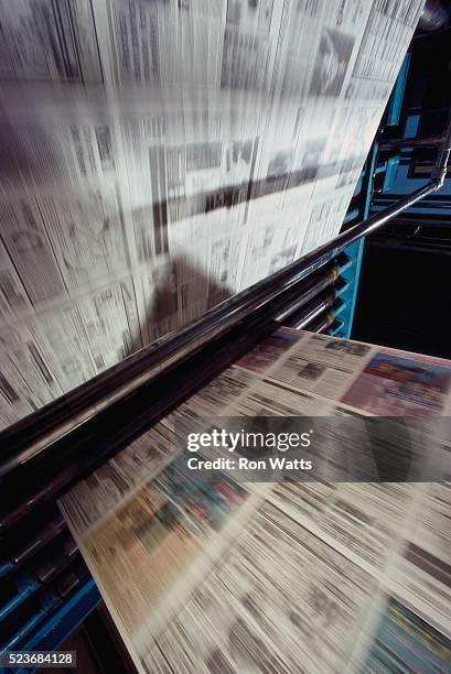 newspaper in printing press - printing press stock pictures, royalty-free photos & images