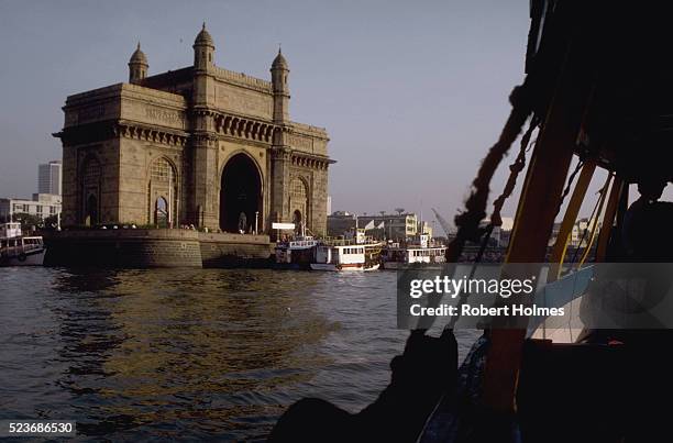the gateway to india - gateway to india stock pictures, royalty-free photos & images