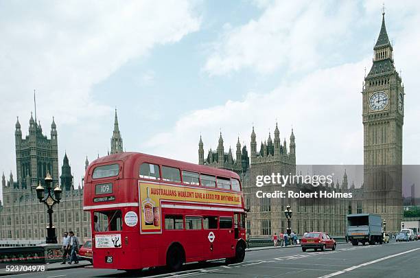 big ben and houses of parliament - london bus big ben stock pictures, royalty-free photos & images