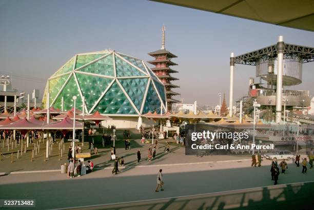 geodesic dome at osaka world's fair - showa period fotografías e imágenes de stock