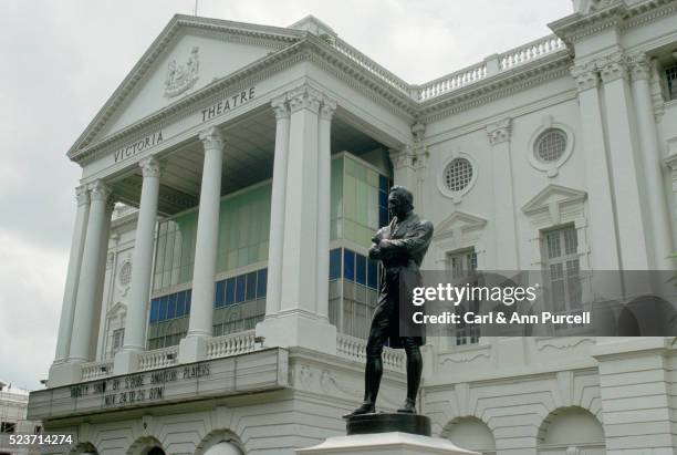Patung Raffles Raffles Statue Photos and Premium High Res Pictures - Getty Images