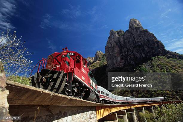 sierra madre express on temoris bridge - locomotive stock pictures, royalty-free photos & images