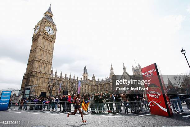 Mare Dibaba of Ethiopia passes Big Ben during the 2016 Virgin Money London Marathon on April 24, 2016 in in London, England.