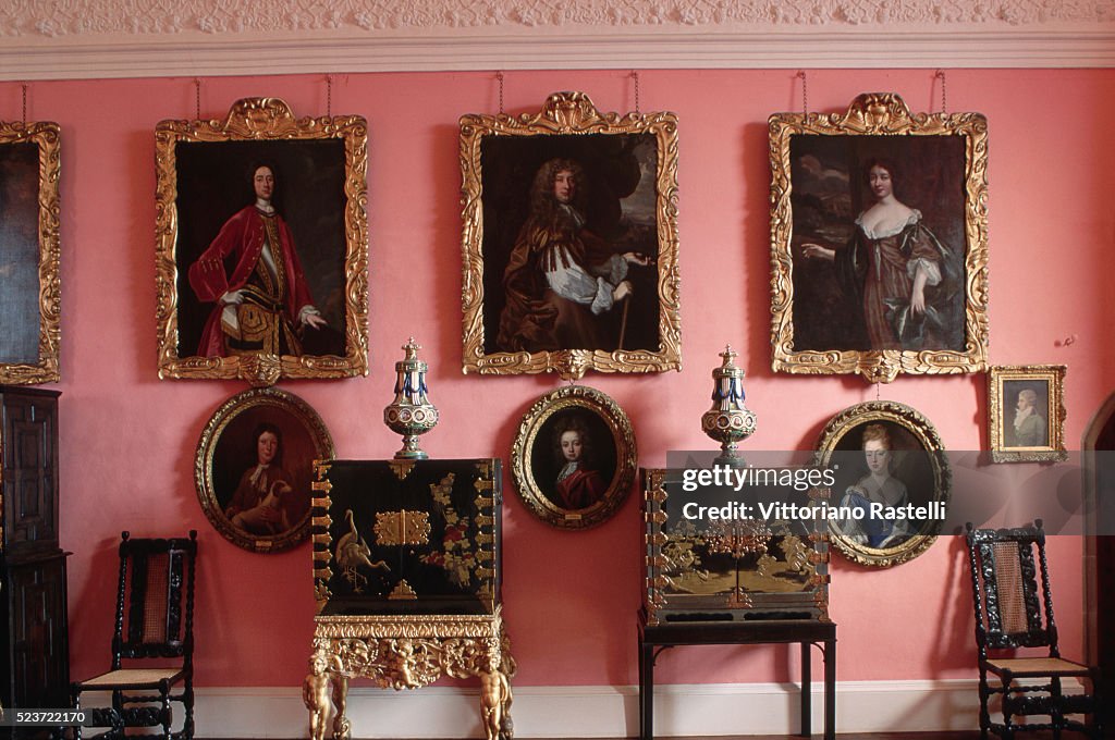 Room At Glamis Castle High-Res Stock Photo - Getty Images