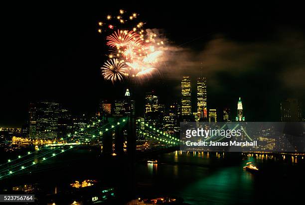fireworks above the brooklyn bridge - columbus day stock pictures, royalty-free photos & images