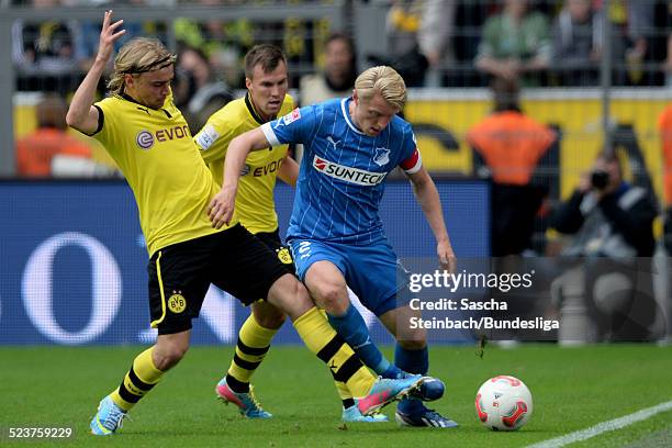 Andreas Beck von Hoffenheim gegen Marcel Schmelzer von Dortmund waehrend des Bundesligaspiels zwischen Borussia Dortmund und 1899 Hoffenheim im...