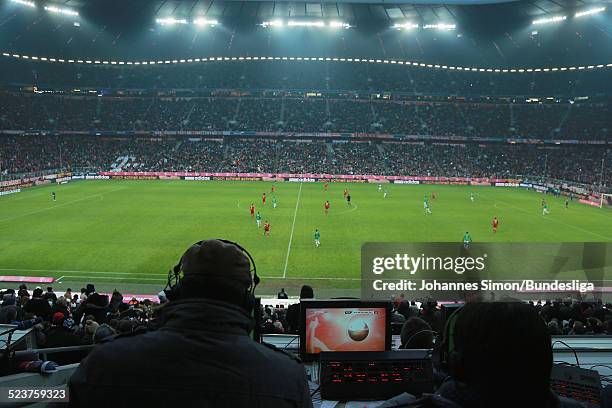 Journalisten sitzen auf der Pressetribuene beim Bundesligaspiel FC Bayern Muenchen gegen die SpVgg Greuther Fuerth am 19. Januar, 2013 in der...