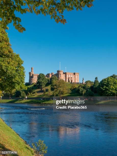 inverness castle on the river ness, scotland - inverness castle stock pictures, royalty-free photos & images