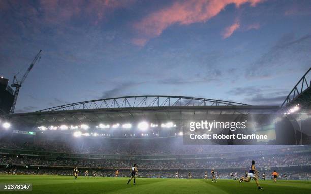 General view of the action during the AFL Wizard Cup Grand Final between the Carlton Blues and the West Coast Eagles at Telstra Dome March 12, 2005...