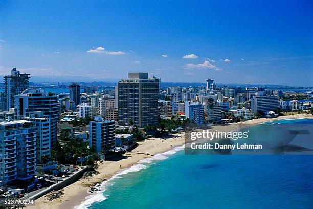 hotels lining condado beach - città di san juan portorico foto e immagini stock