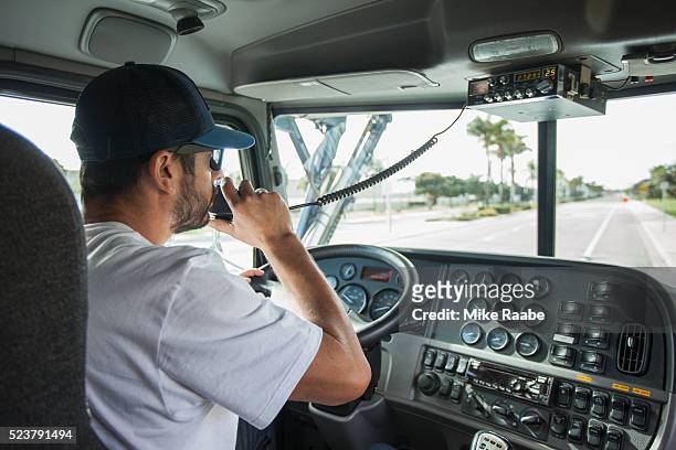 trucking driving - trucker stock-fotos und bilder