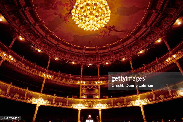 ceiling painting in concert hall in costa rica - konzertsaal stock-fotos und bilder