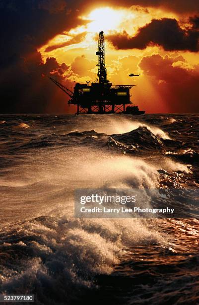 Retro Oil Rigs 1,179 Vintage Oil Rig Stock Photos, High-Res Pictures, and Images ...