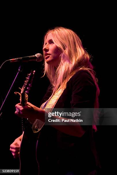 Singer Holly Williams performing at the Vic Theater, in Chicago, Illinois, November 19, 2004.