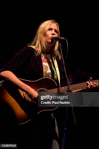 Singer Holly Williams performing at the Vic Theater, in Chicago, Illinois, November 19, 2004.
