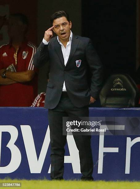 Marcelo Gallardo coach of River Plate gives instructions to his players during a match between Boca Juniors and River Plate as part of Torneo...