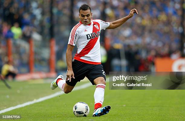 Gabriel Mercado of River Plate kicks the ball during a match between Boca Juniors and River Plate as part of Torneo Transicion 2016 at Alberto J....