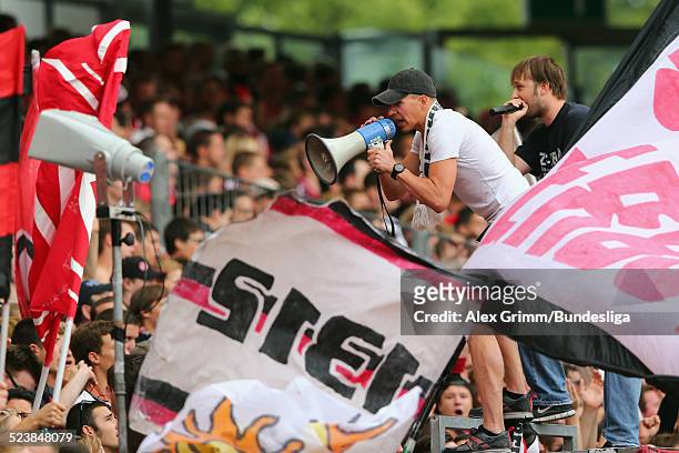 Nuernberger Fans waehrend des Bundesligaspiels zwischen dem 1. FC Nuernberg und dem FC Augsburg im Grundig Stadion am 31. August 2013 in Nuernberg,...