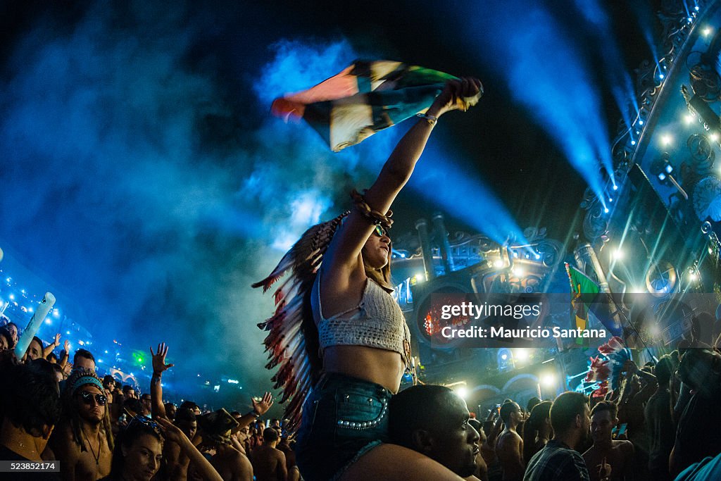 2016 Tomorrowland Brazil - Day 3