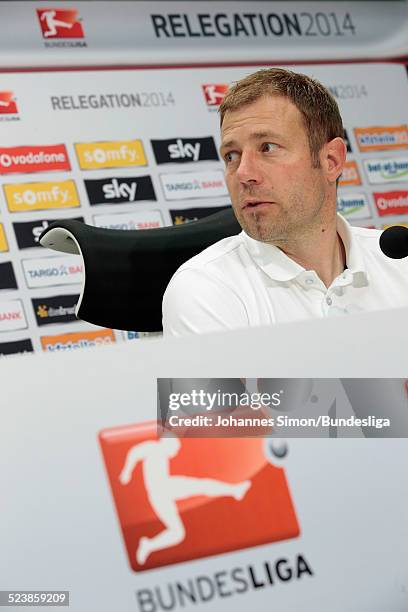 Fuerth-Trainer Frank Kramer bei der Pressekonferenz nach dem Bundesliga-Relegations-Rueckspiel der SpVgg Greuther Fuerth gegen den Hamburger SV in...