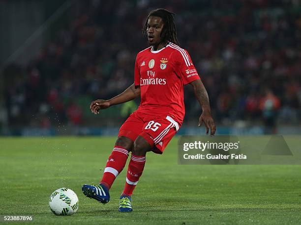 Benfica's midfielder Renato Sanches in action during the Primeira Liga match between Rio Ave FC and SL Benfica at Estadio dos Arcos on April 24, 2016...