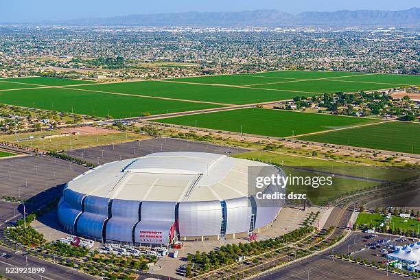 university of phoenix stadium glendale arizona, 2015 superbowl football host - university of phoenix stadium stock pictures, royalty-free photos & images