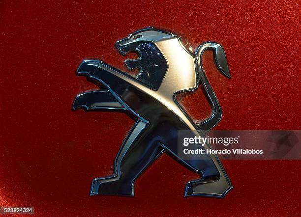 865 Peugeot Logo Stock Photos, High-Res Pictures, and Images - Getty Images