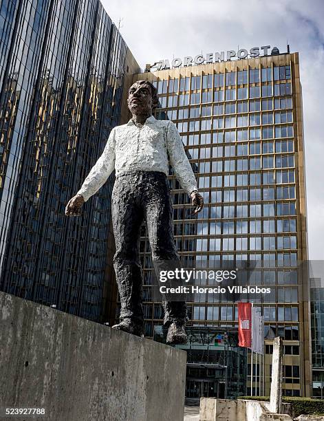 Stephan Balkenhol's sculpture 'Balancing Act' stands in front of Alex Springer building in Zimmerstrasse, Berlin, Germany, 14 April 2014. It was...