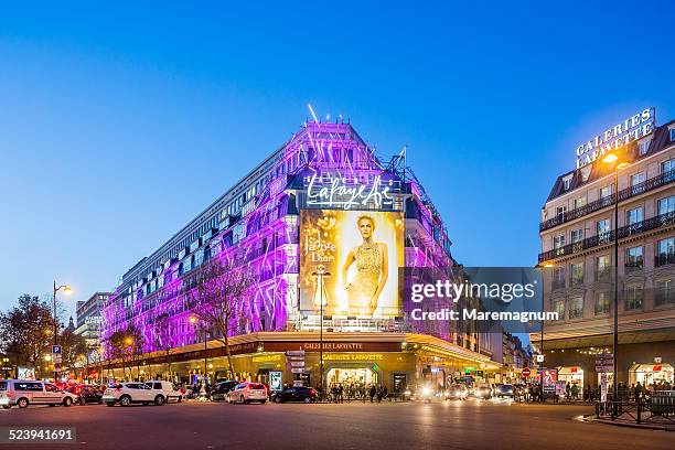 boulevard (street) haussmann, lafayette galleries - galeries lafayette stock pictures, royalty-free photos & images