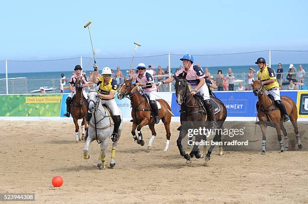 Polo on Sandbanks beach during the 2010 British Beach Polo Championships in Sandbanks, near Poole in Dorset, UK. | Location: Pool, England, United...