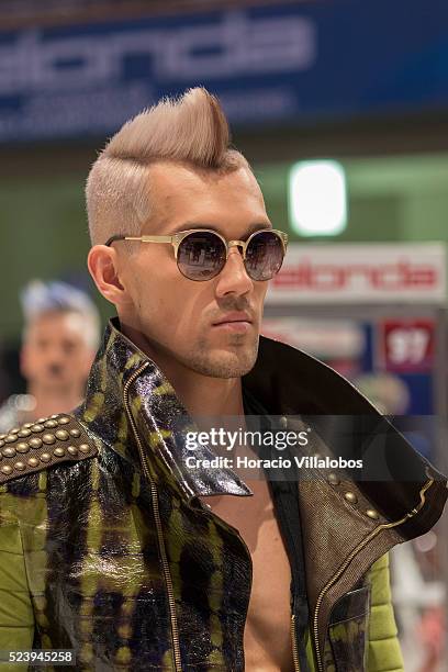 2,894 50 Style Hair Photos and Premium High Res Pictures - Getty Images 2,894 50 Style Hair Photos and Premium High Res Pictures - Getty Images
