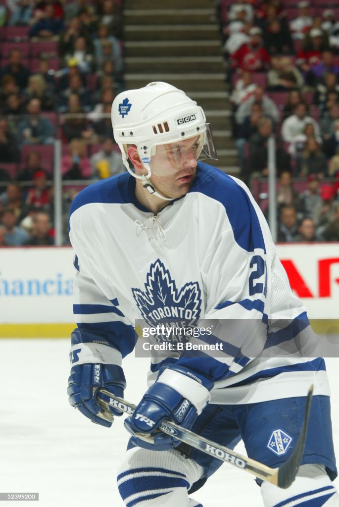 Robert Riehl Player Robert Reichel of the Toronto Maple Leafs. News Photo - Getty Images