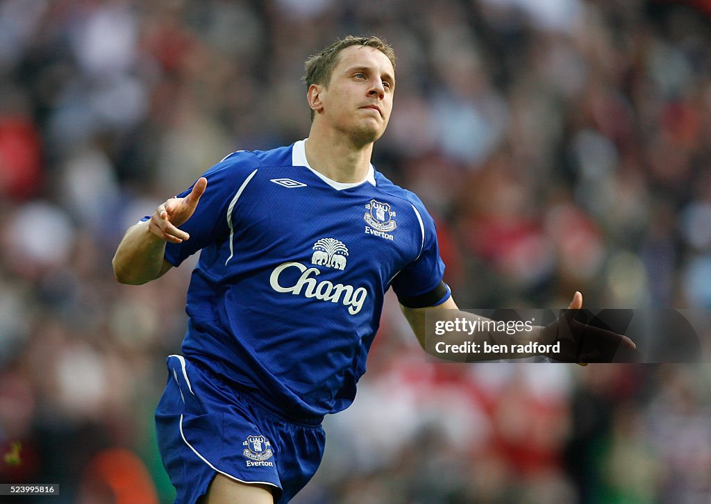 Soccer - FA Cup Semifinals - Everton vs. Manchester United