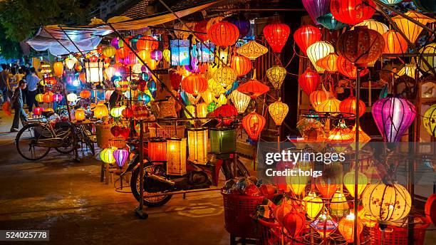 lanterns in hoi an, vietnam - hoi an stockfoto's en -beelden