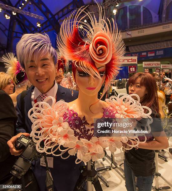 790 Hair Dummy Photos and Premium High Res Pictures - Getty Images 790 Hair Dummy Photos and Premium High Res Pictures - Getty Images